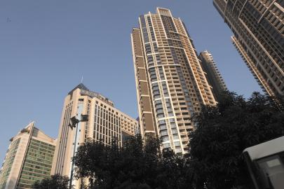 大幅调升卖地收入预算