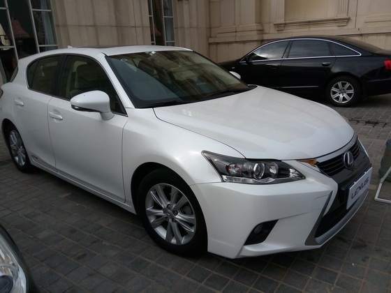 雷克萨斯油电混合动力汽车lexus hybird drive高清图片